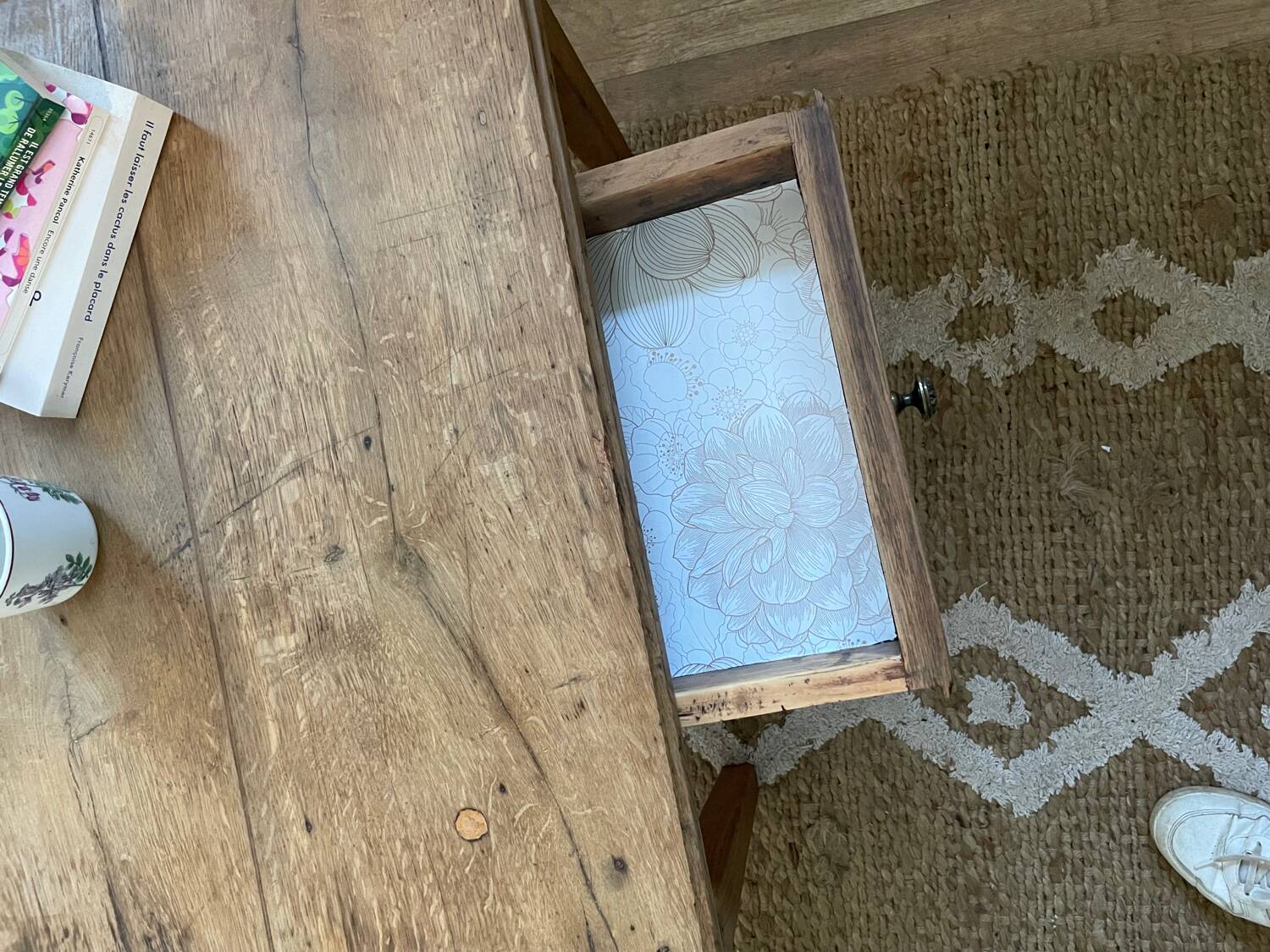 Farmhouse coffee table in solid oak with drawer — rustic style / ca