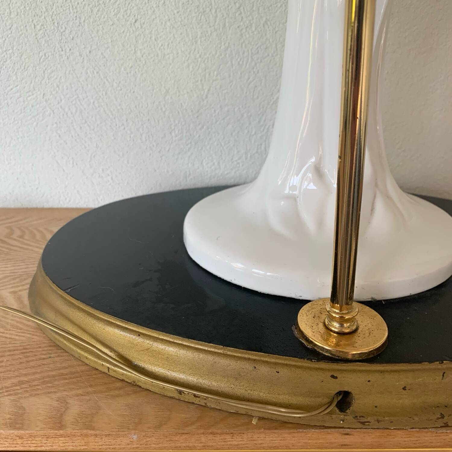 Very large flemish white ceramic lamp 50's italy 97cm with lampshade