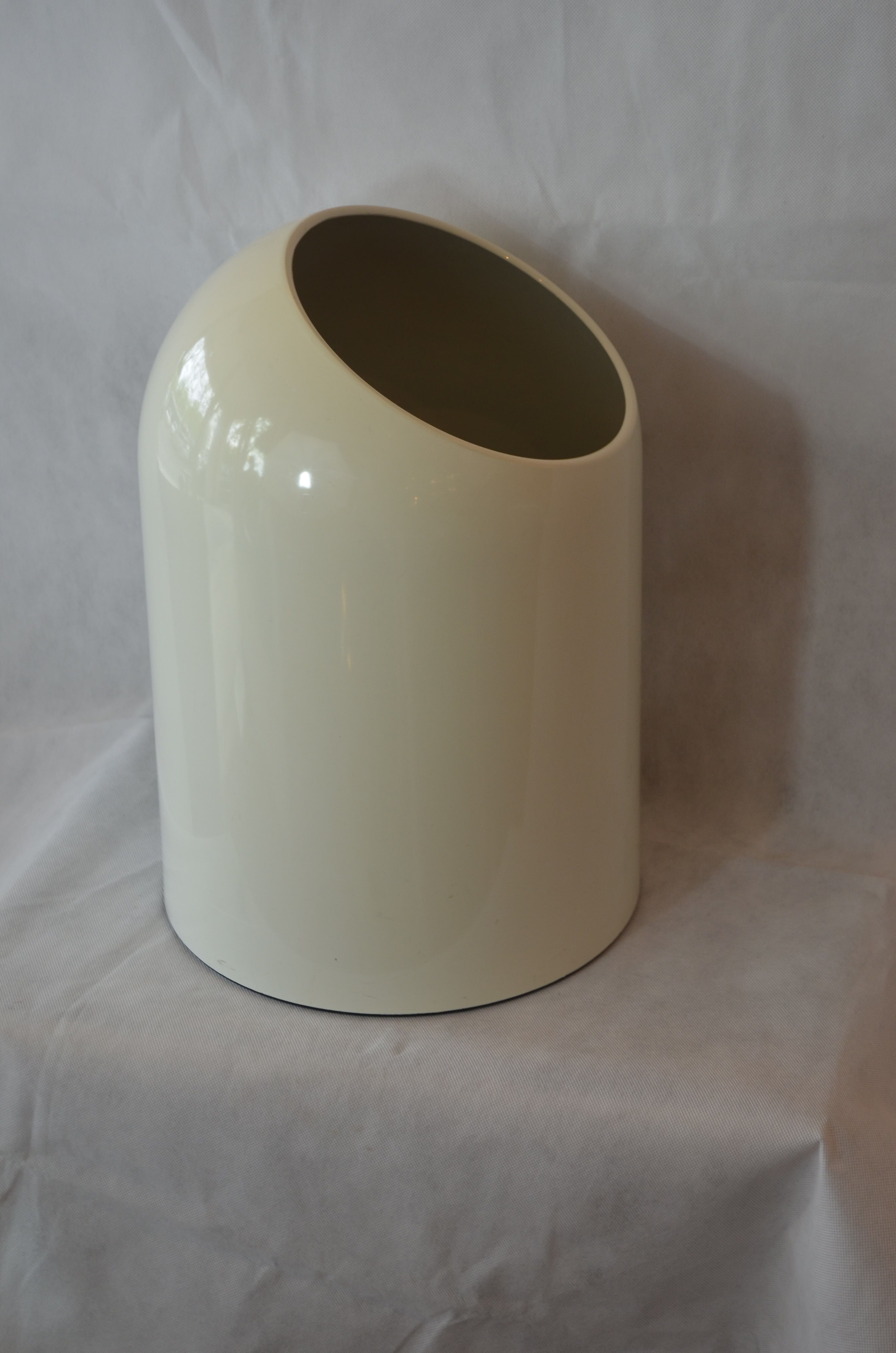 Roger Tallon paper trash can