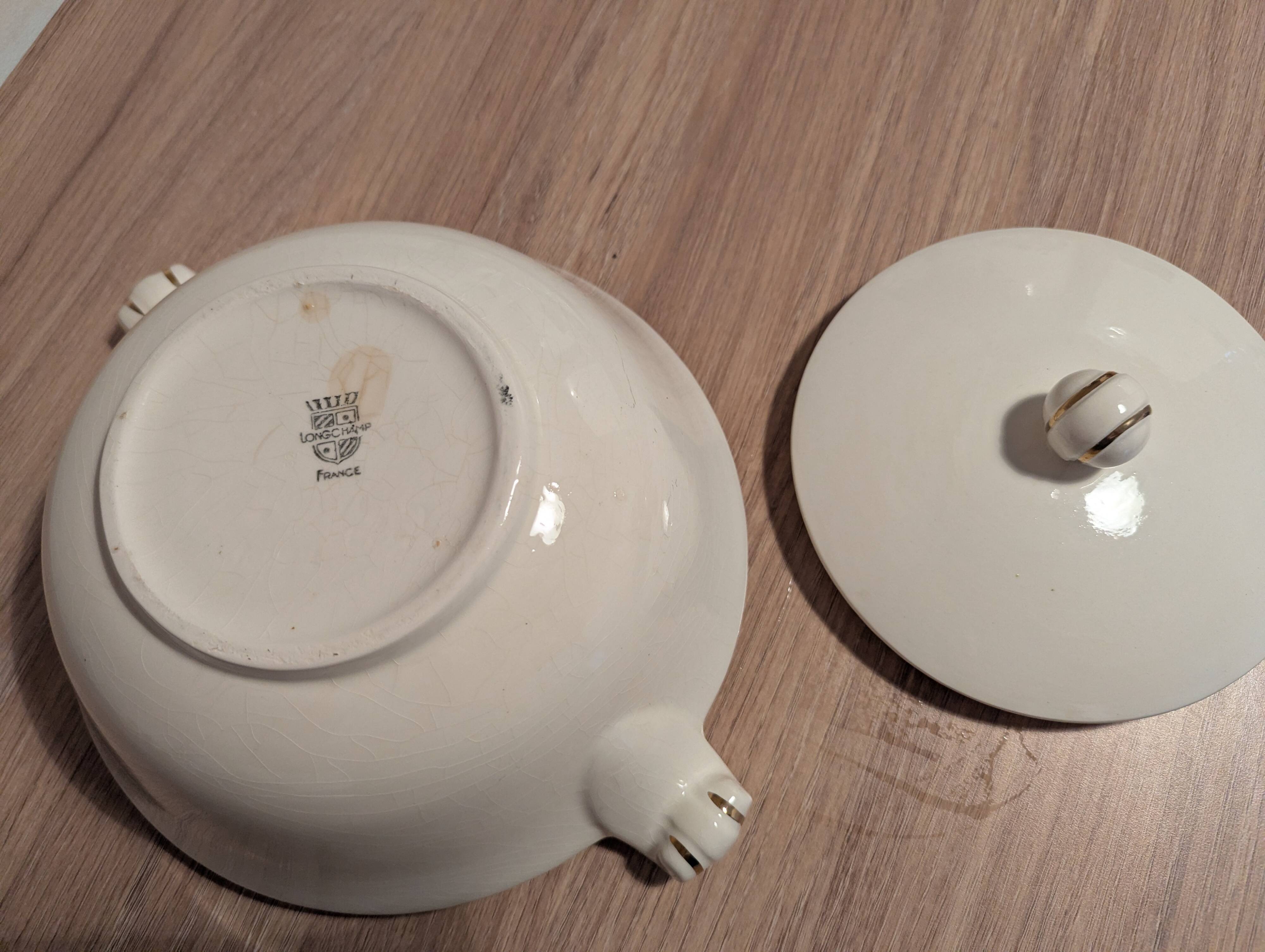 Large Longchamp set in France in earthenware Tea service, serving pieces