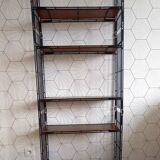 Multistrux modular shelving by Multimueble.