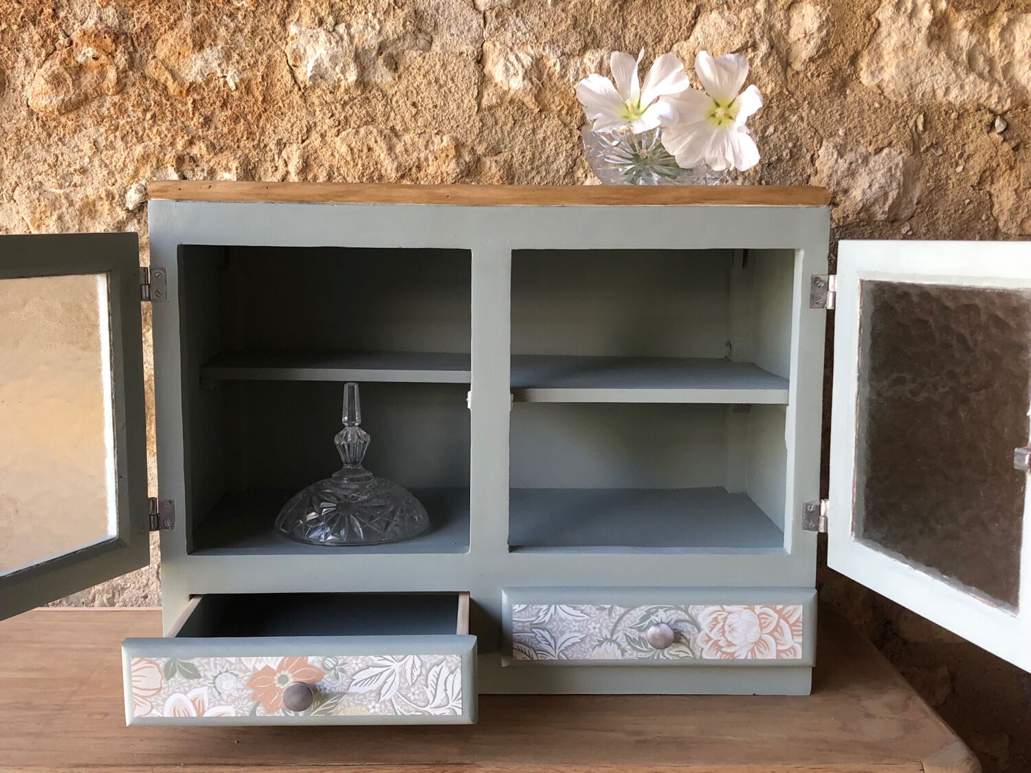 Medicine cabinet