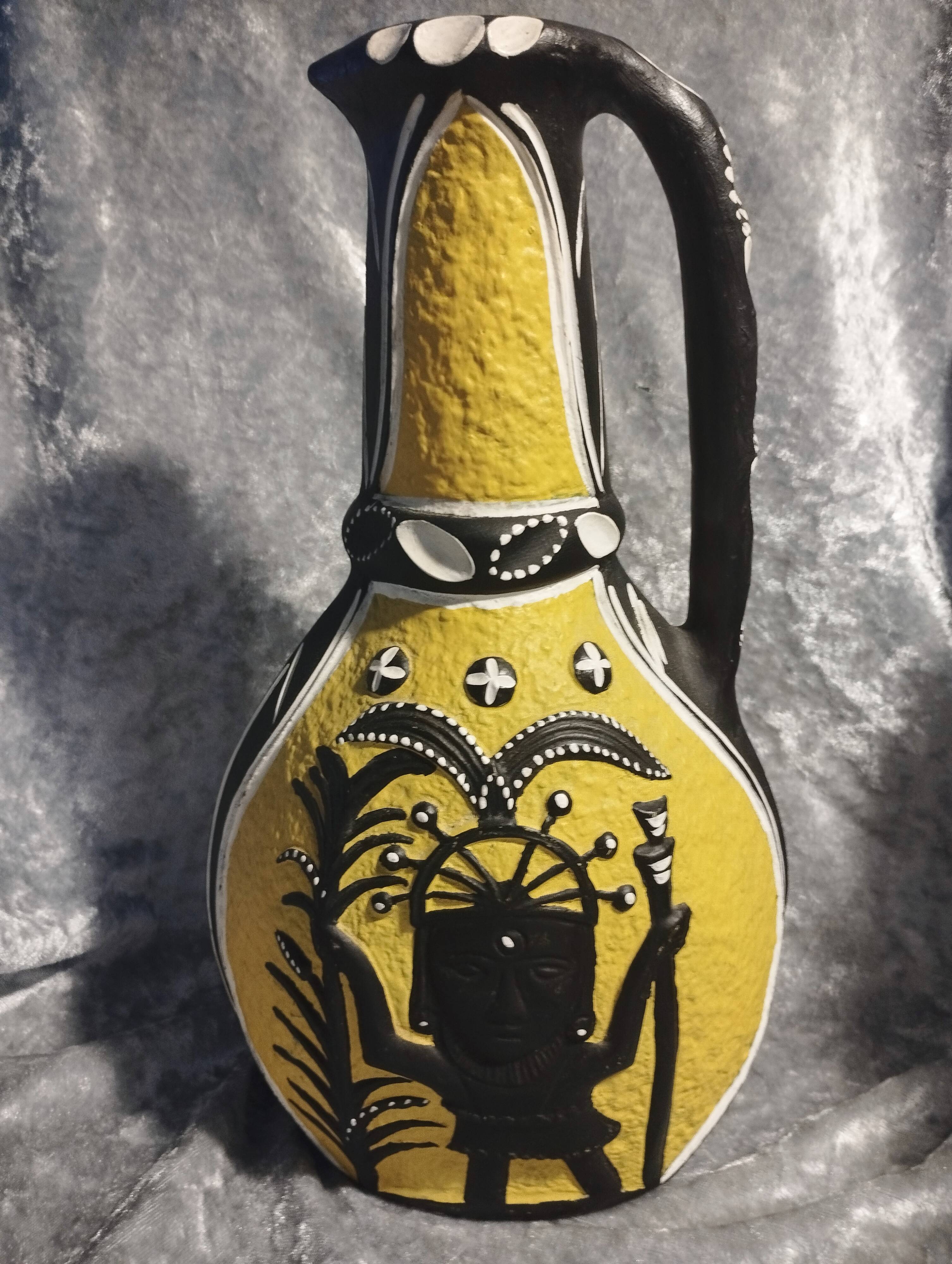 Old vintage ceramic pitcher from the 50s signed Santa Gerona