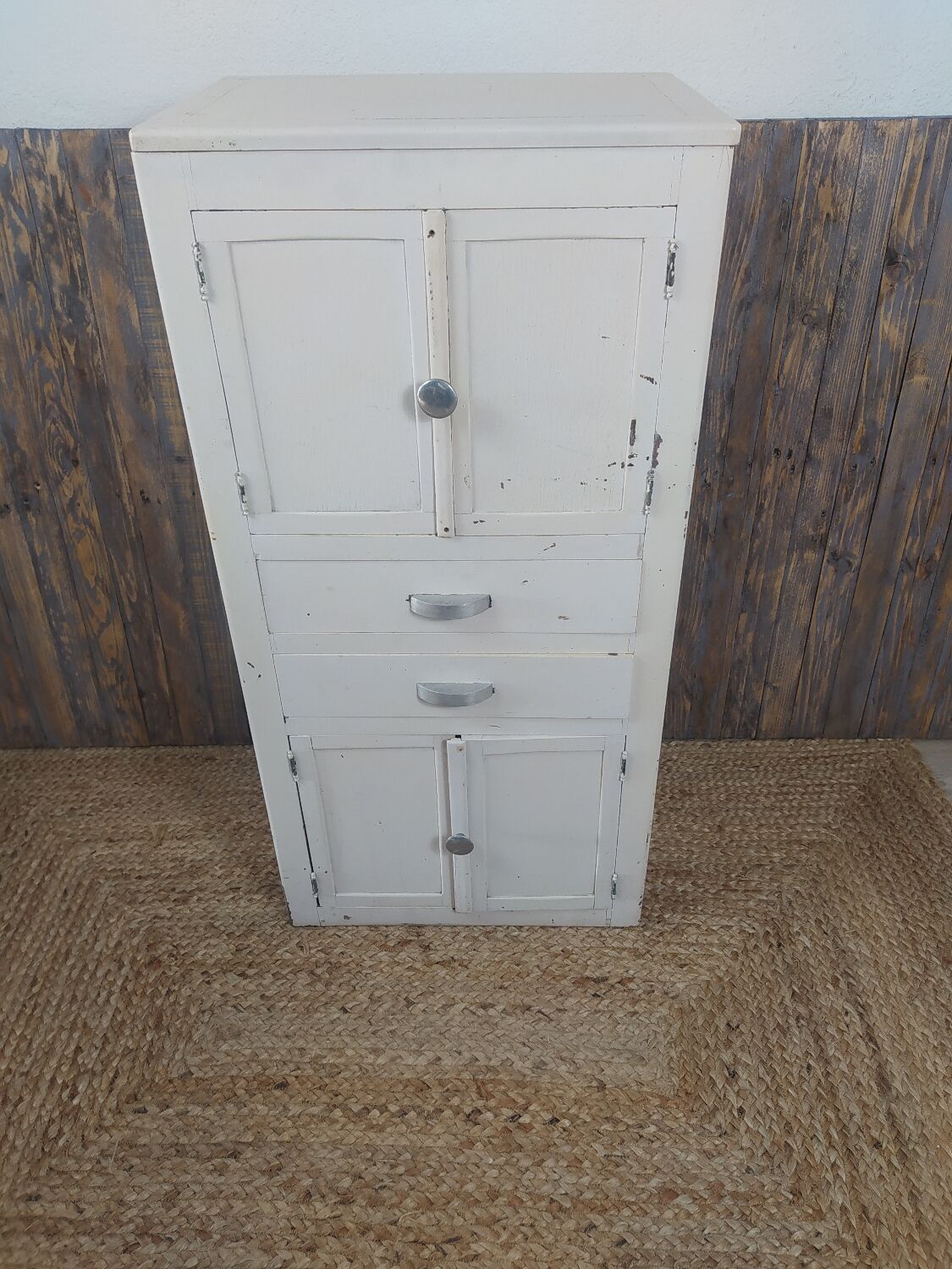Armoire de rangement