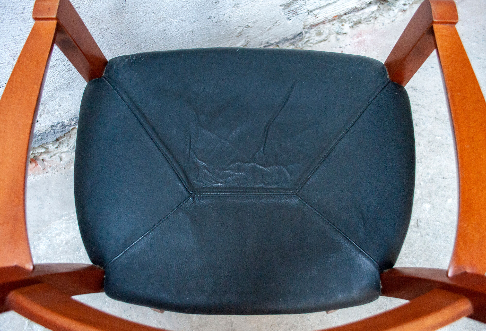 Beech and leather armchairs Model Marocca by Vico Magistretti for De Padova Italia Year 1987