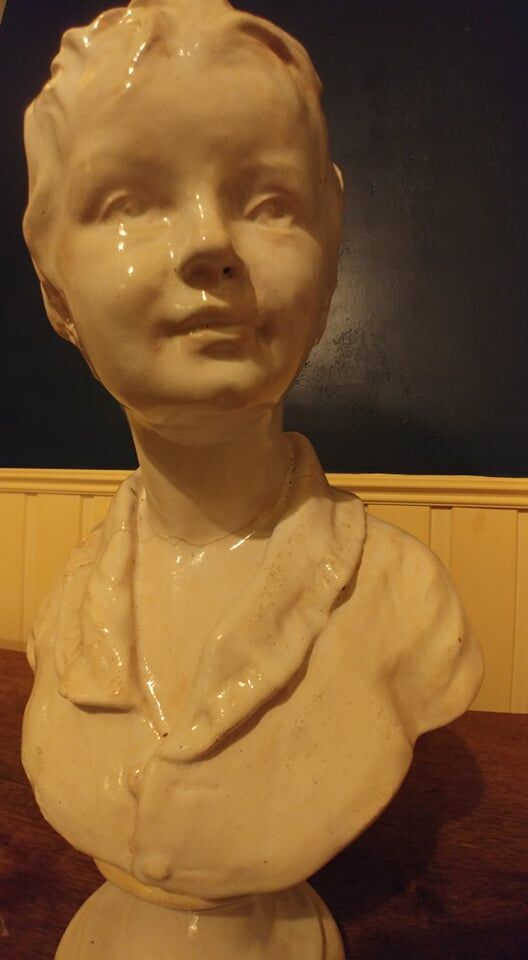 Child bust