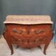 Commode en  marquetterie de style Louis XV