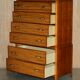 Grande commode haute design Robert Idol pour Lane Home Furnishings
