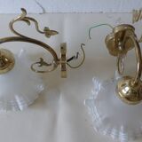 2 wall lights