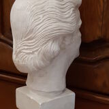 Sculpture of the bust of Eddy Mitchell