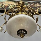 Lustre de style Louis XVI.