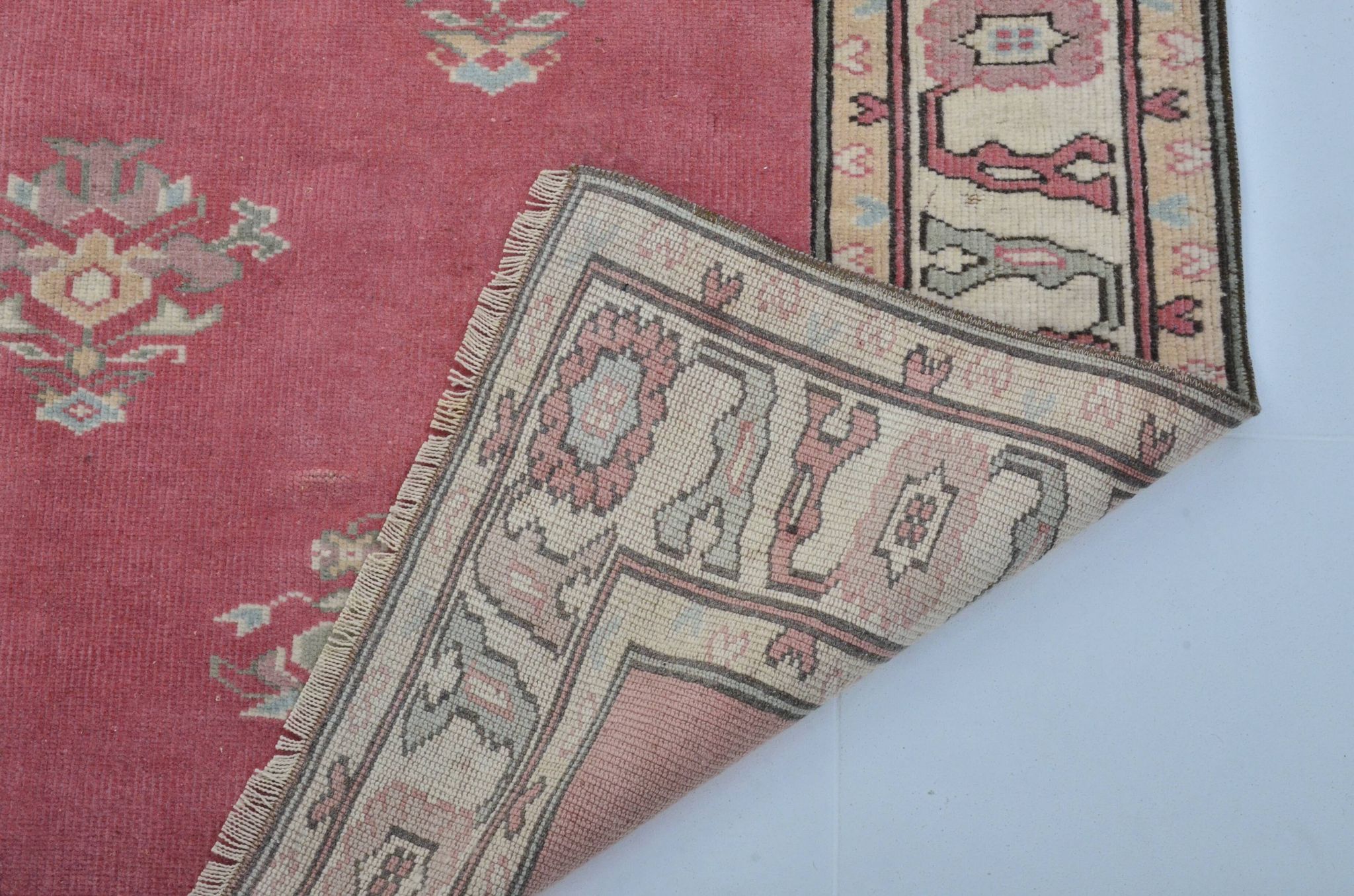 Tapis fait main Oushak turc sku 3548