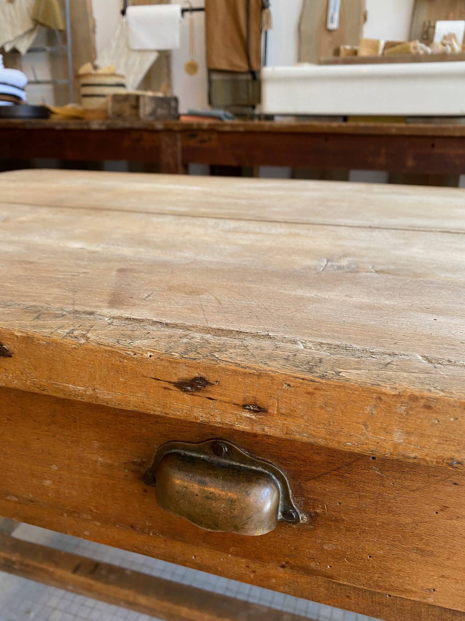 Farmhouse table for 4 people