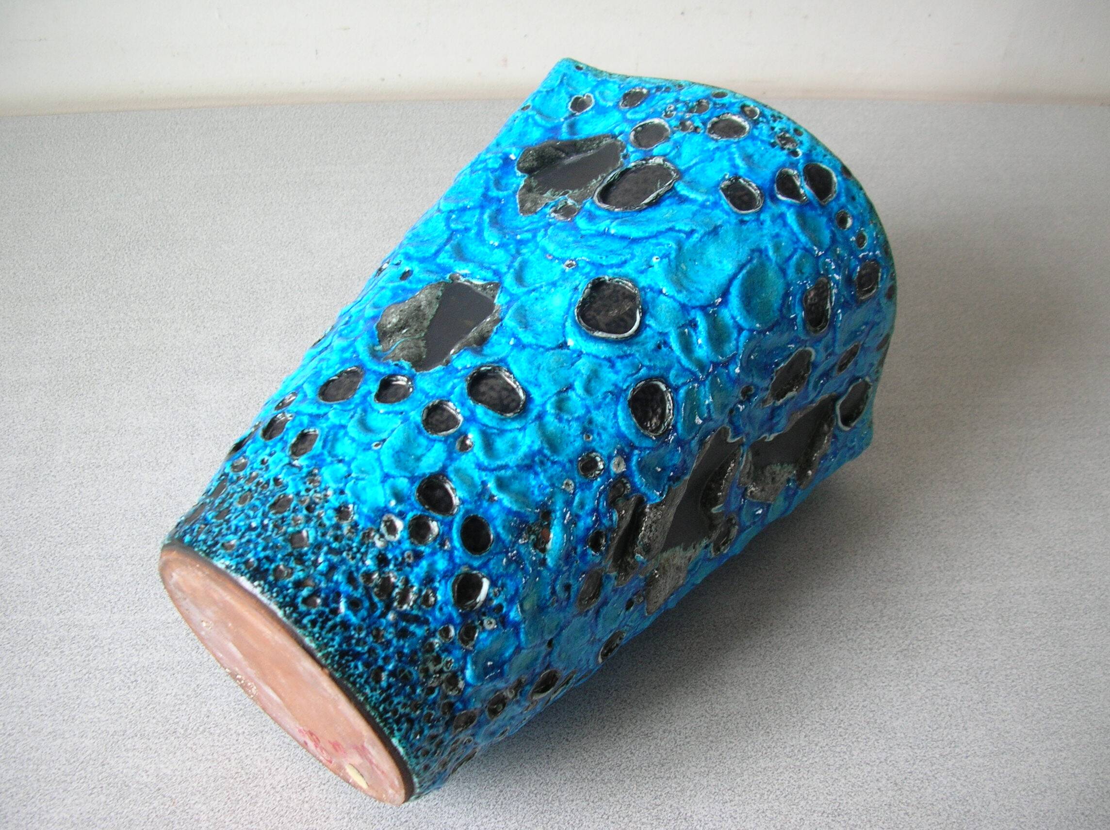 Old blue ceramic vase terracotta sea foam 22 cm living room office decoration