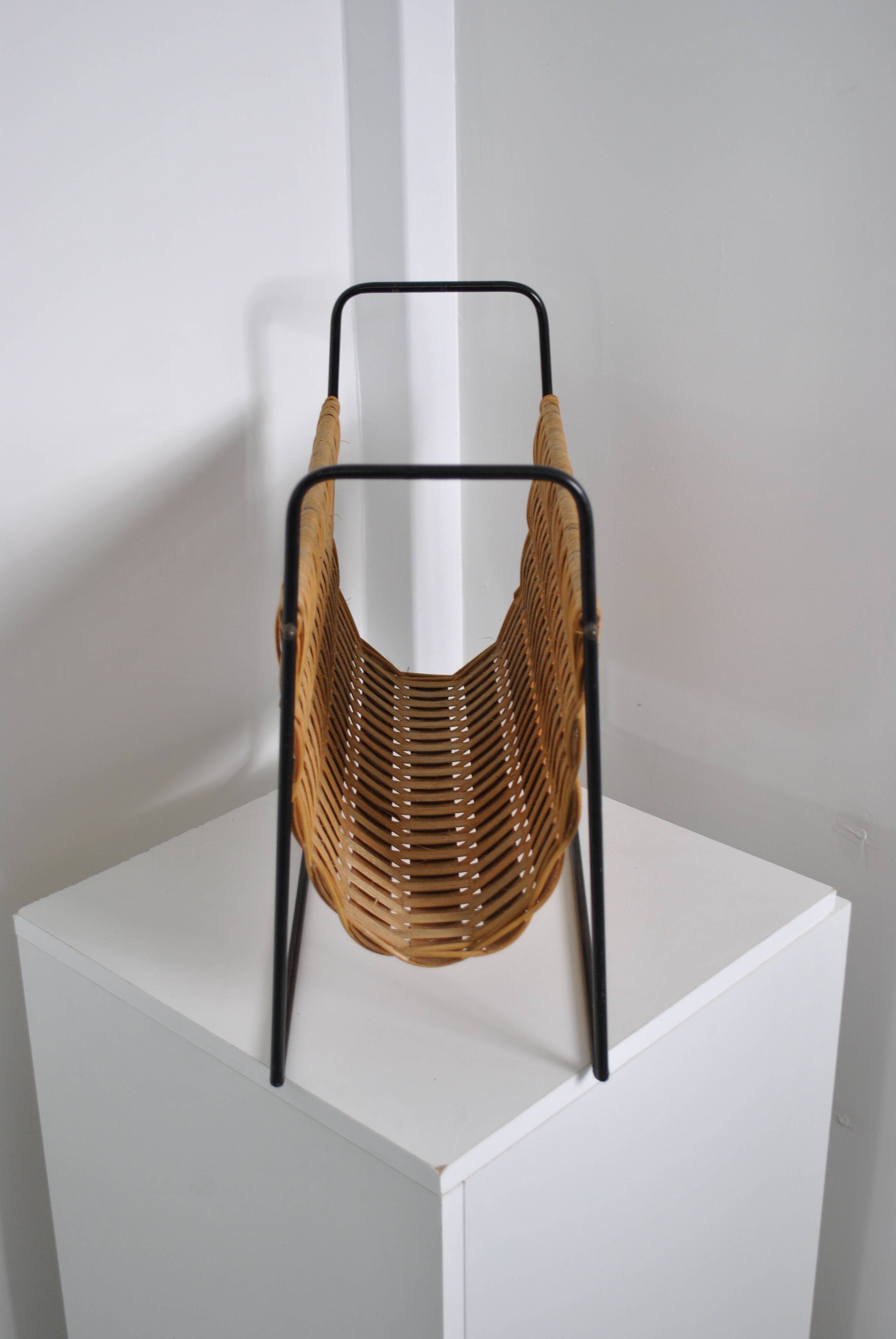 Magazine holder 1970