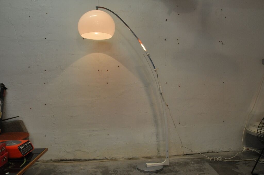 Lamp design arc of Goffredo Reggiani of 1960s Italy