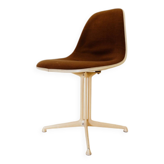The Fonda chair by Eames for Herman Miller, 1960s, a pair available.