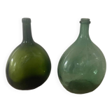 Two demijohns 2 and 3l.