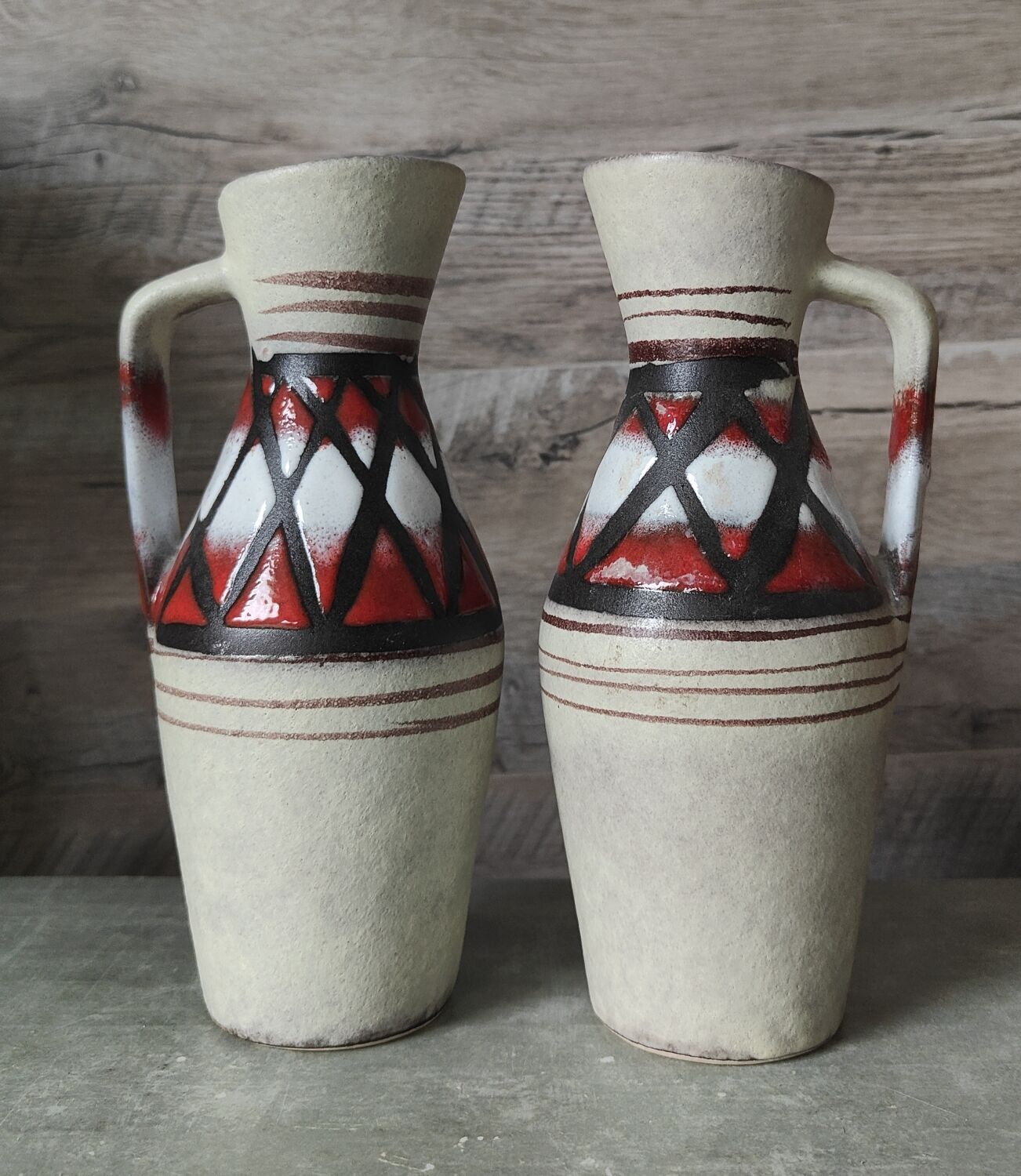 Pair of pitchers fat lava Germany