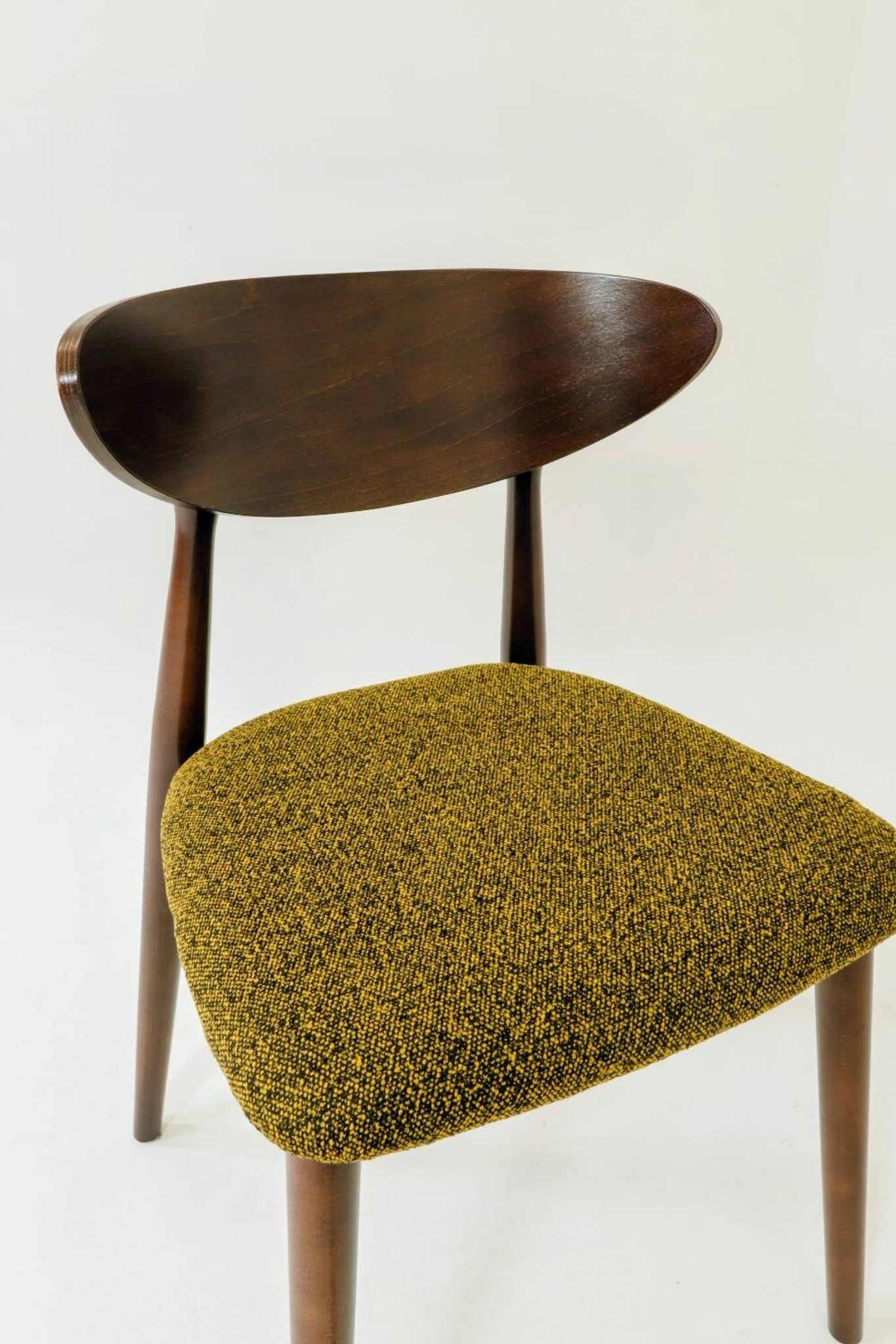 Set of 6 Modern Beech Wood Dining Chair, Yellow Bouclè, Dark Wood