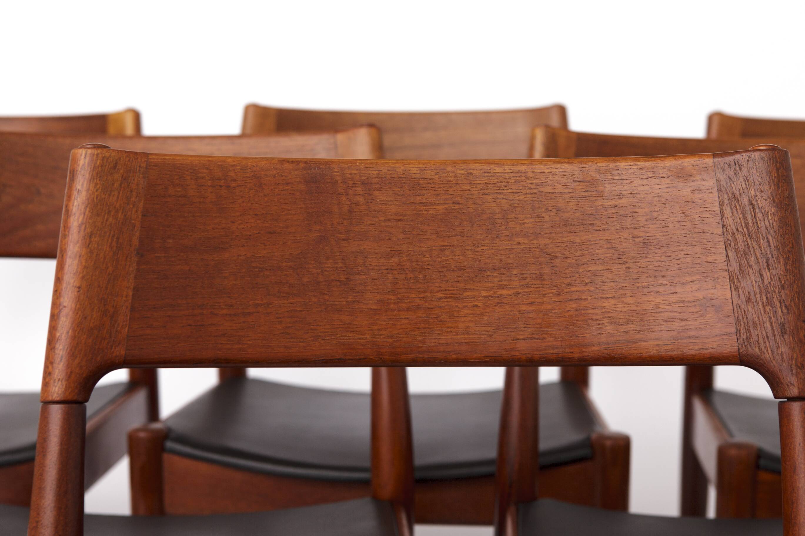 6 of 8 Vintage Danish Dining Chairs, Arne Hovmand-Olsen for Mogens Kold