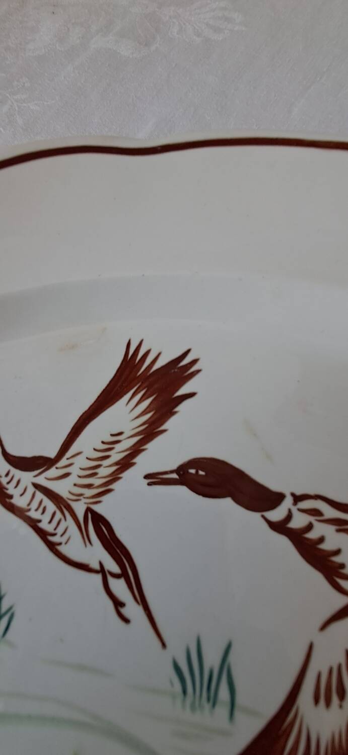 Digoin Sarreguemines dish, hand-painted decoration of wild birds