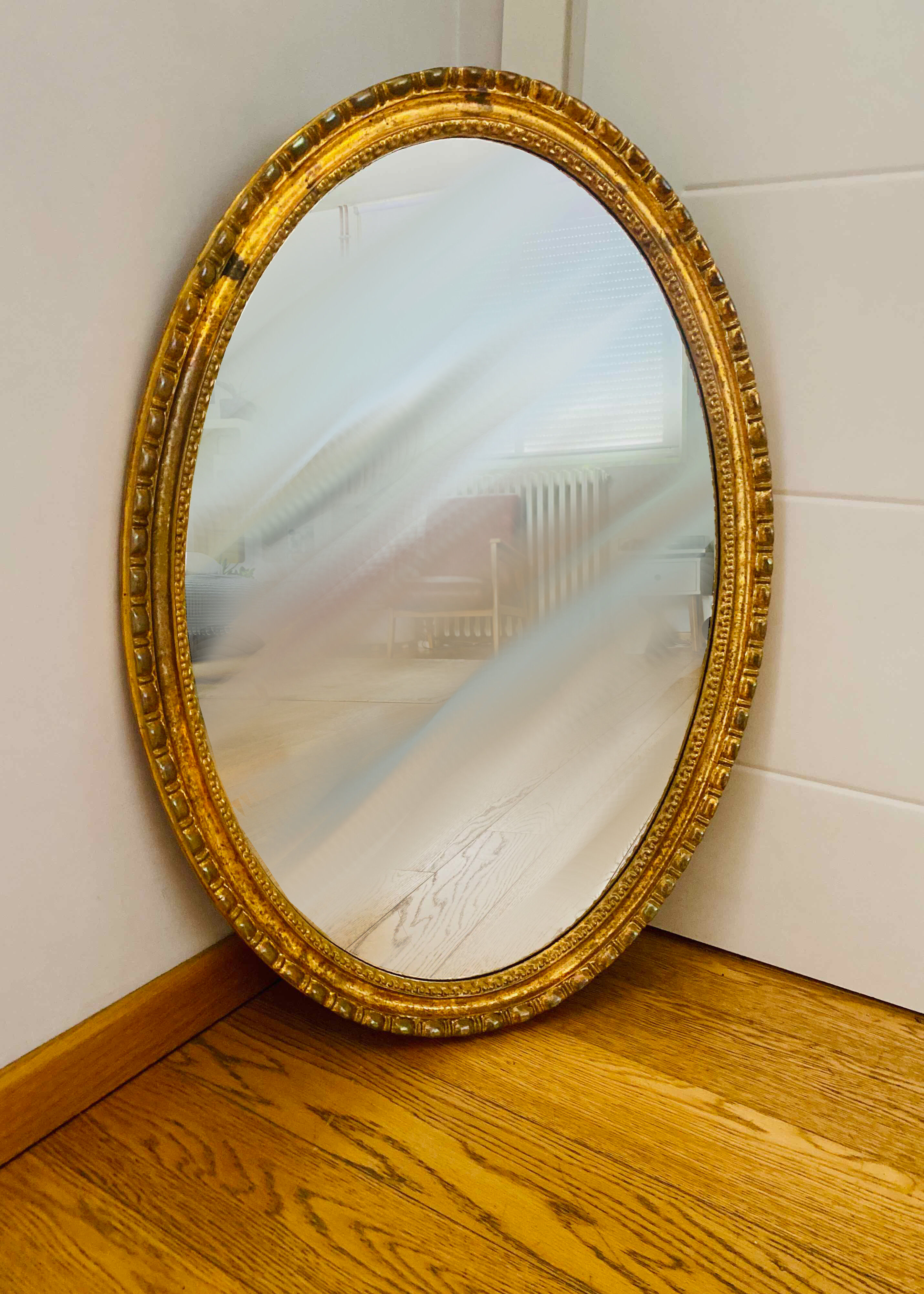Miroir ovale doré, années 50/60