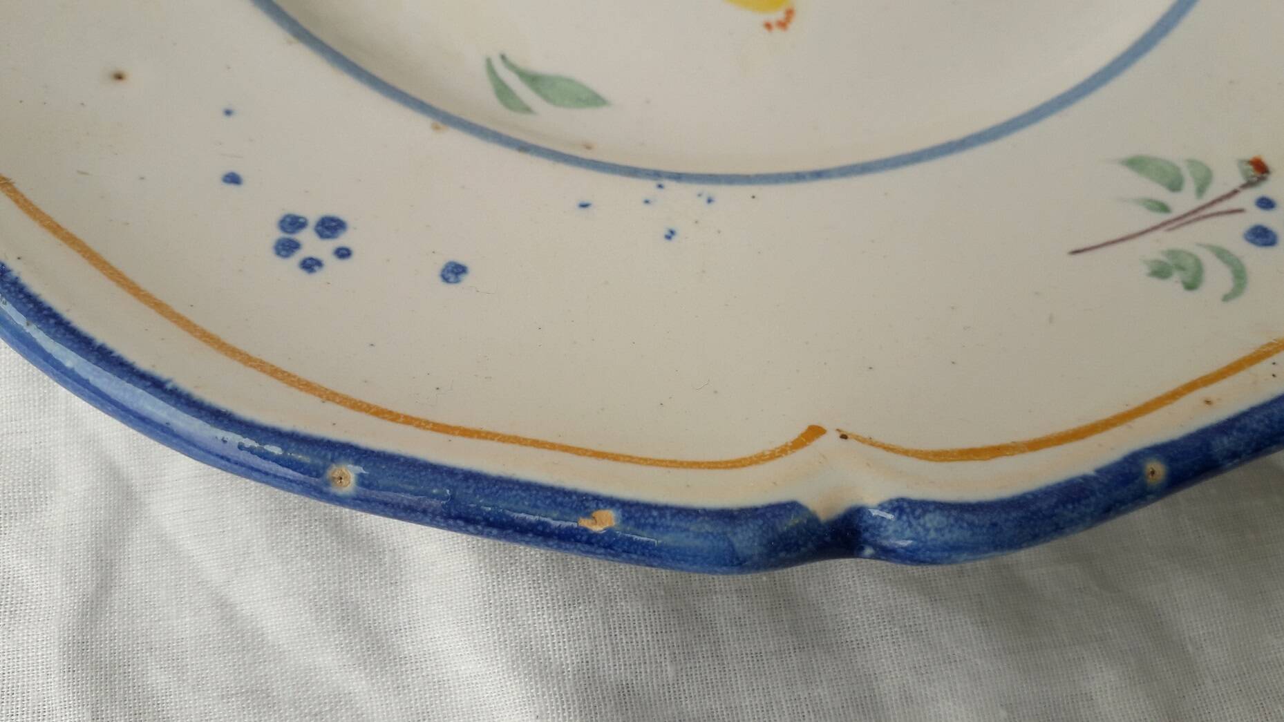 Nevers rooster plate