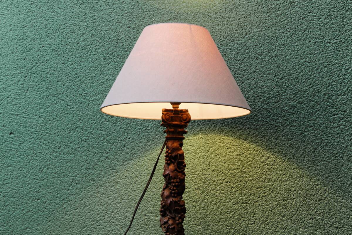 Carved wooden lamp, Corinthian column, 17th century