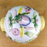 Large slip storage jar