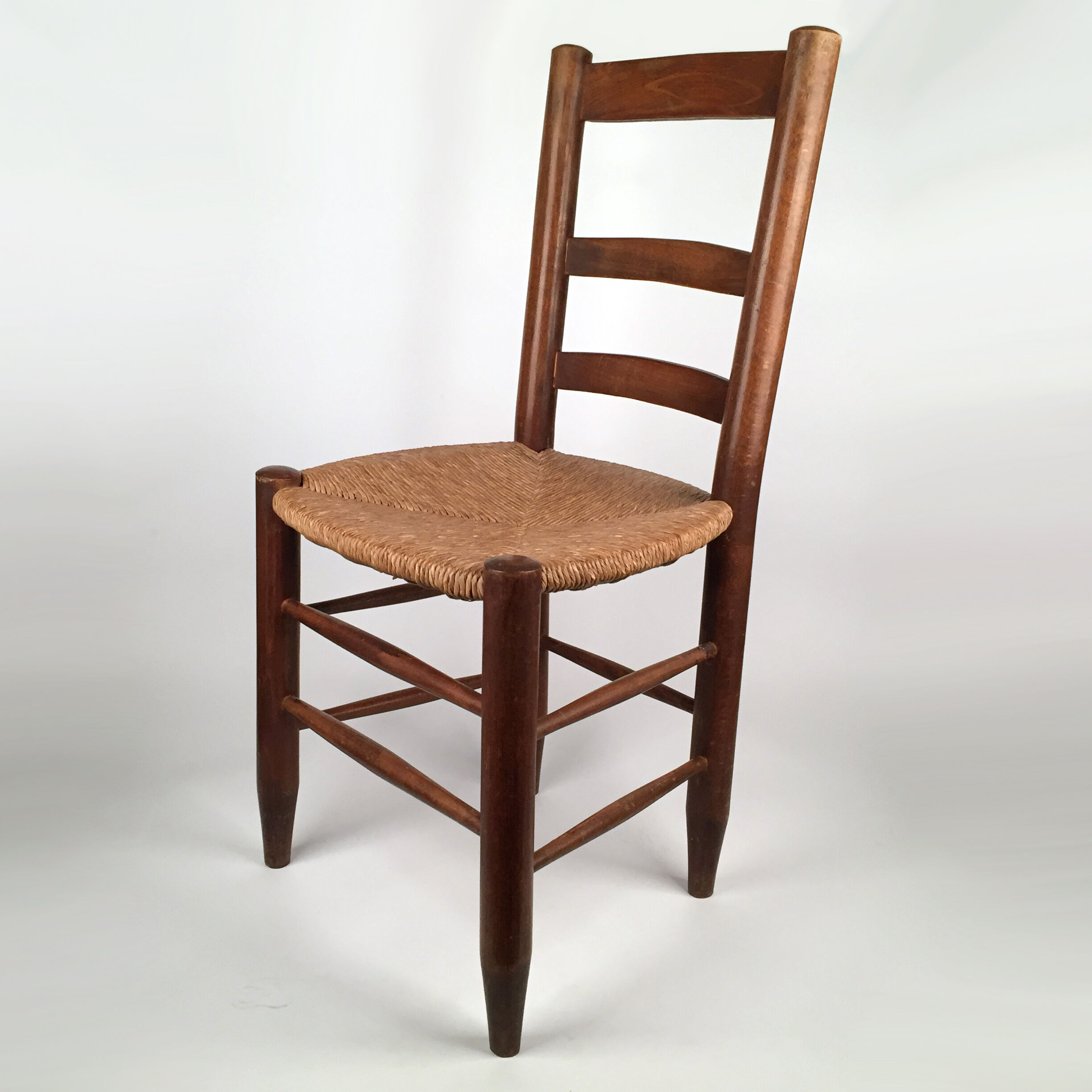 Chair wood and straw