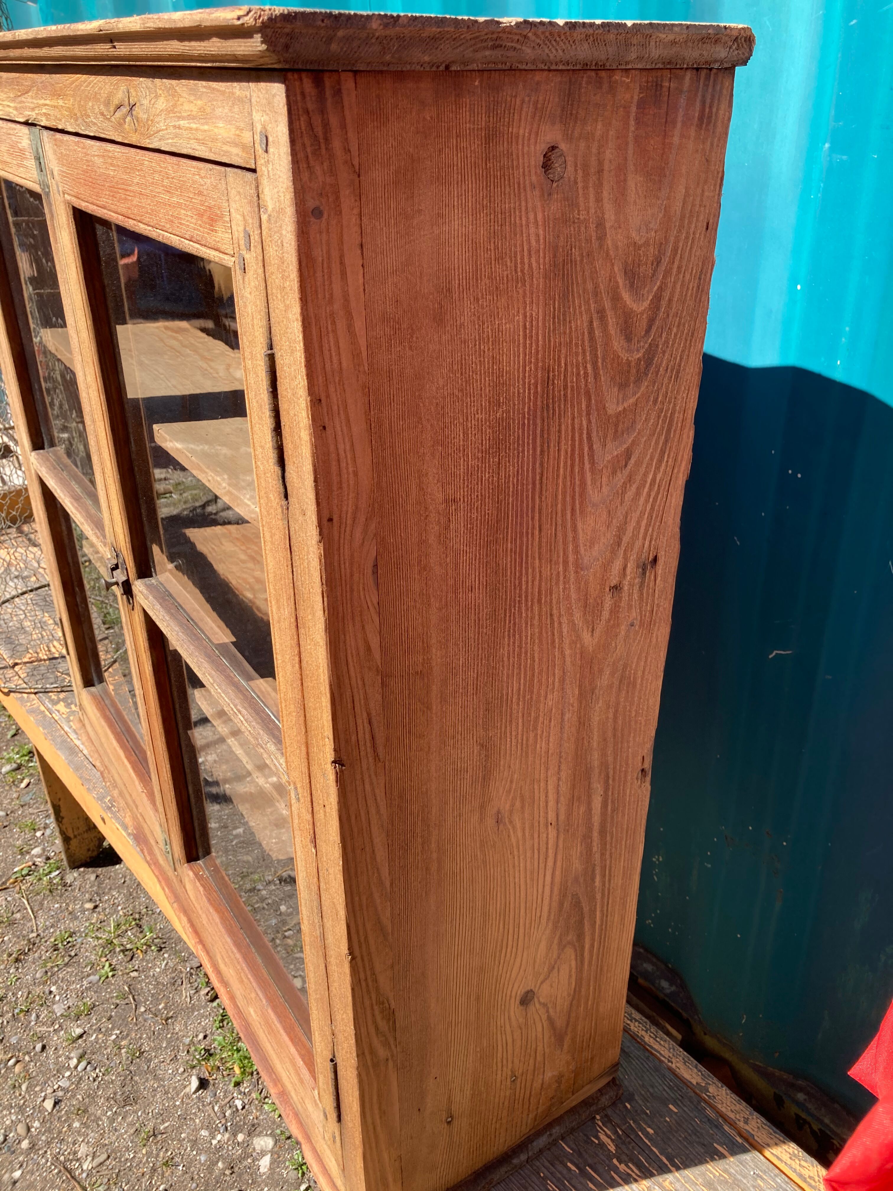 Natural wood window to be laid or hung