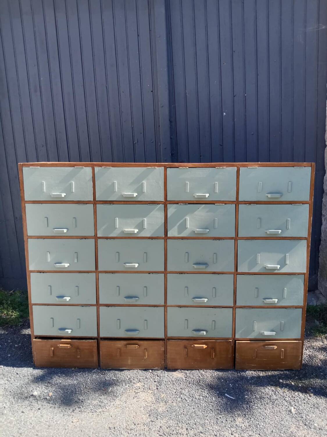Workshop furniture lockers