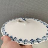 A very old Villeroy & Boch soup tureen. From about 1910-1920.