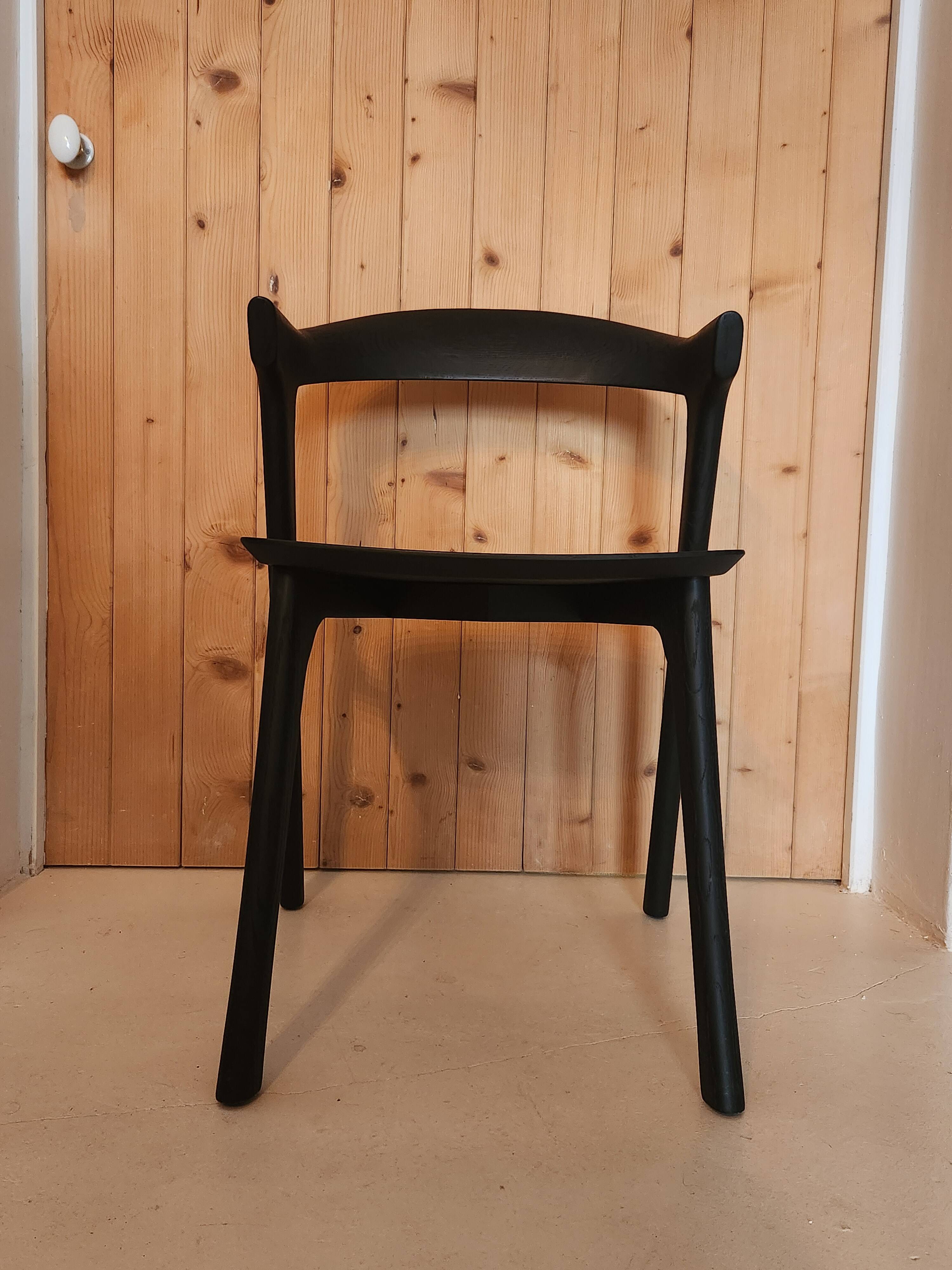 Black oak bok chair ethnicraft