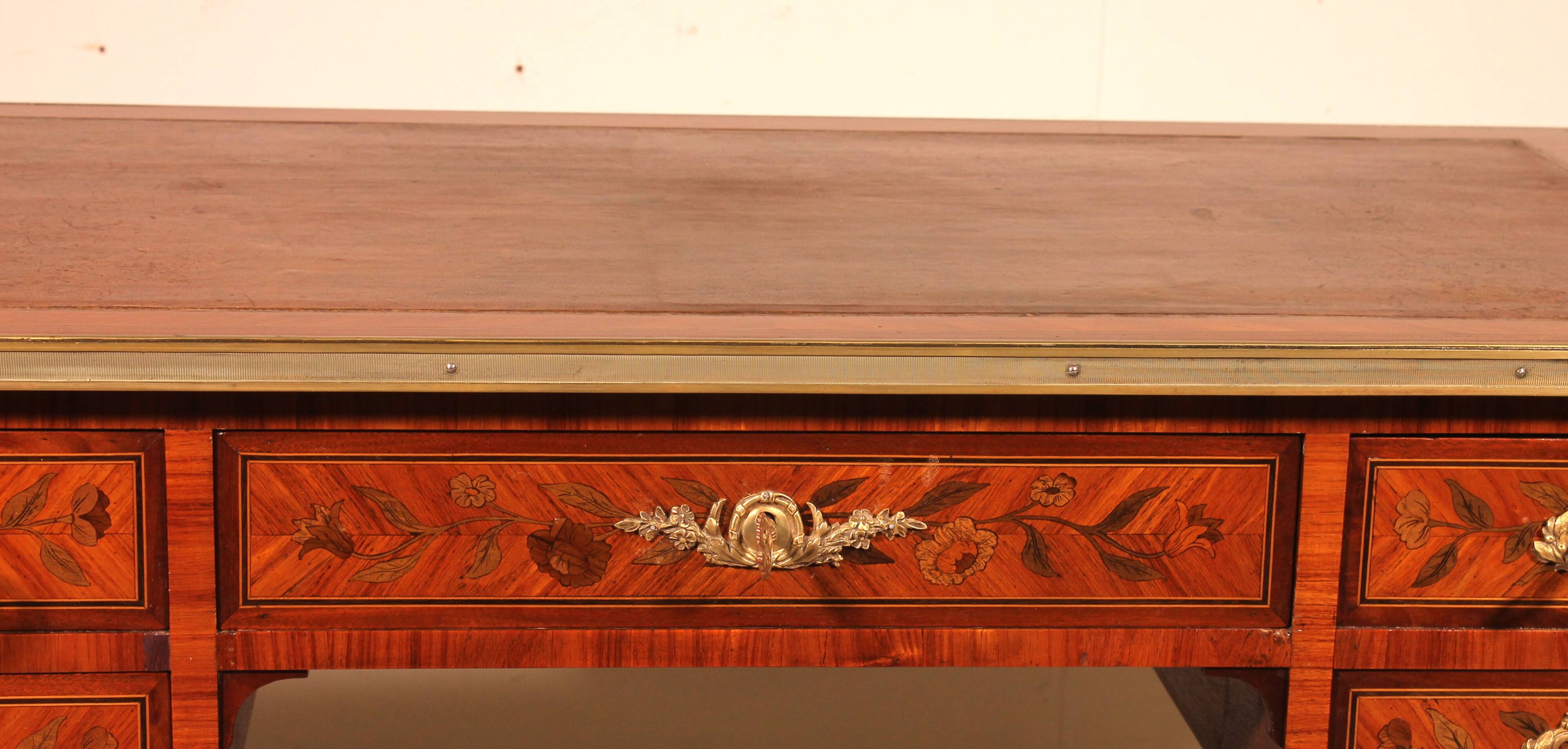 Bureau Plat Louis XVI En Bois De Rose