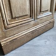 Oak counter