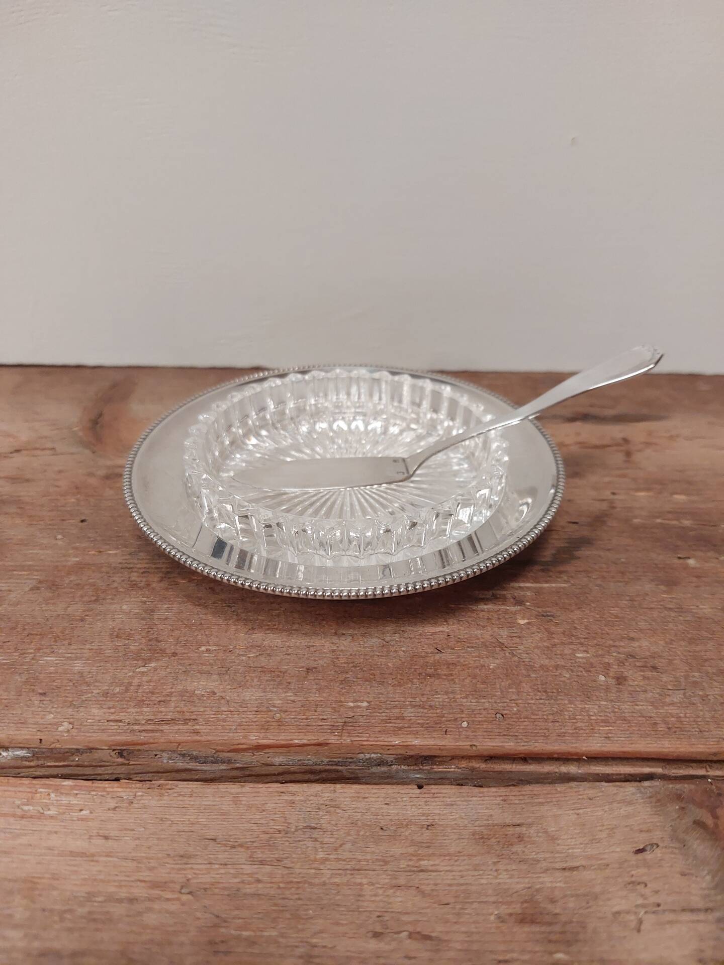 Beurrier en cristal et métal argenté