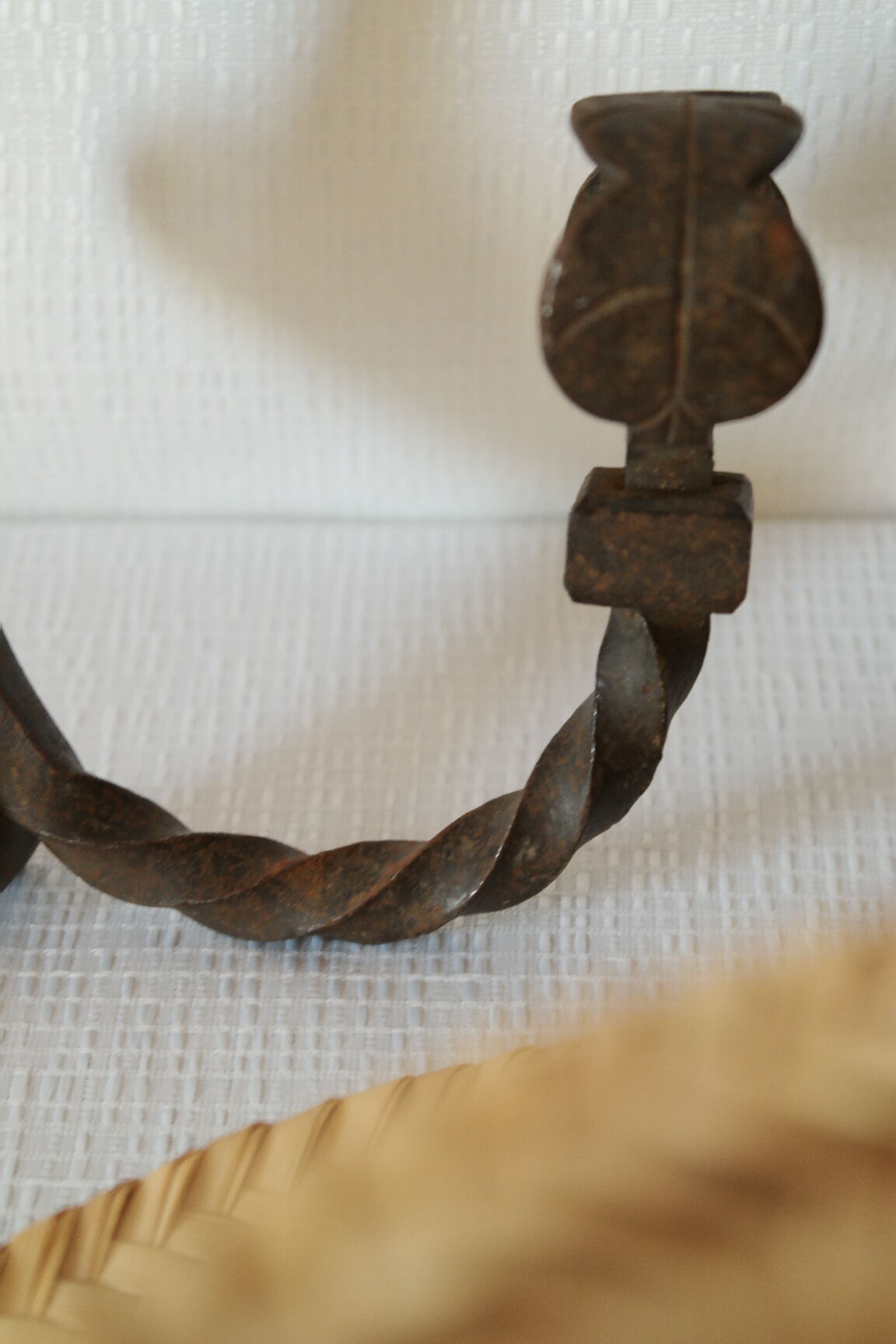 Paire de patères en fer forgé ancienne