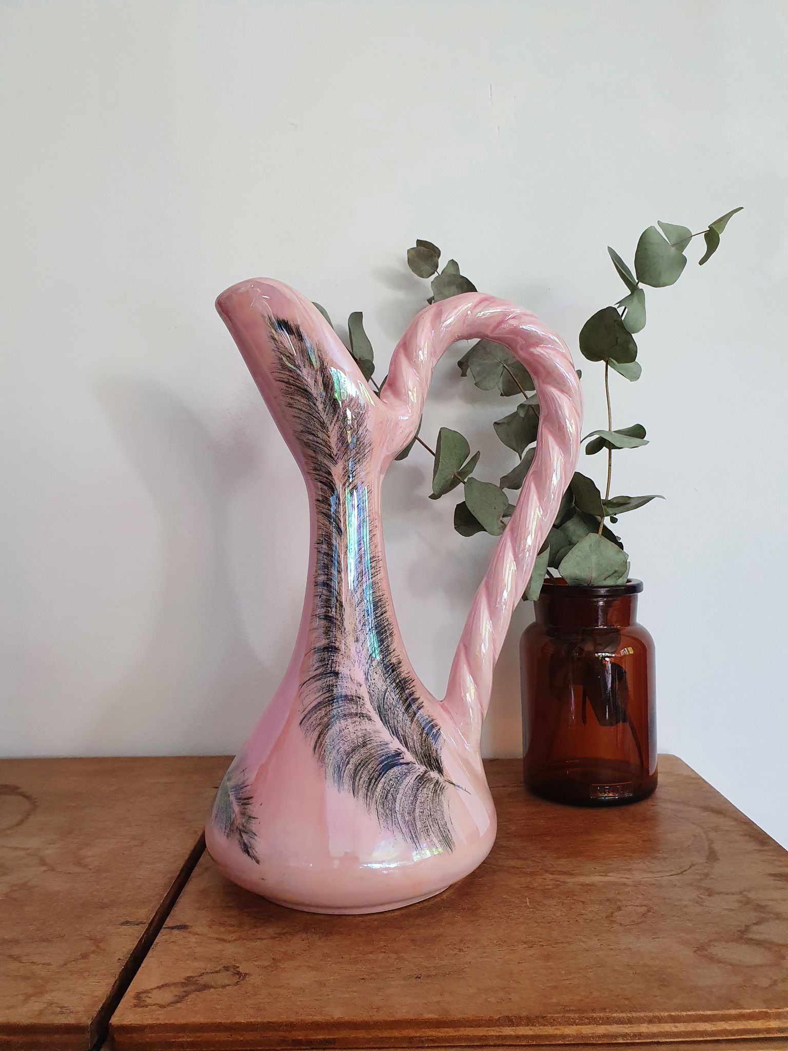 Pearly decanter/vase