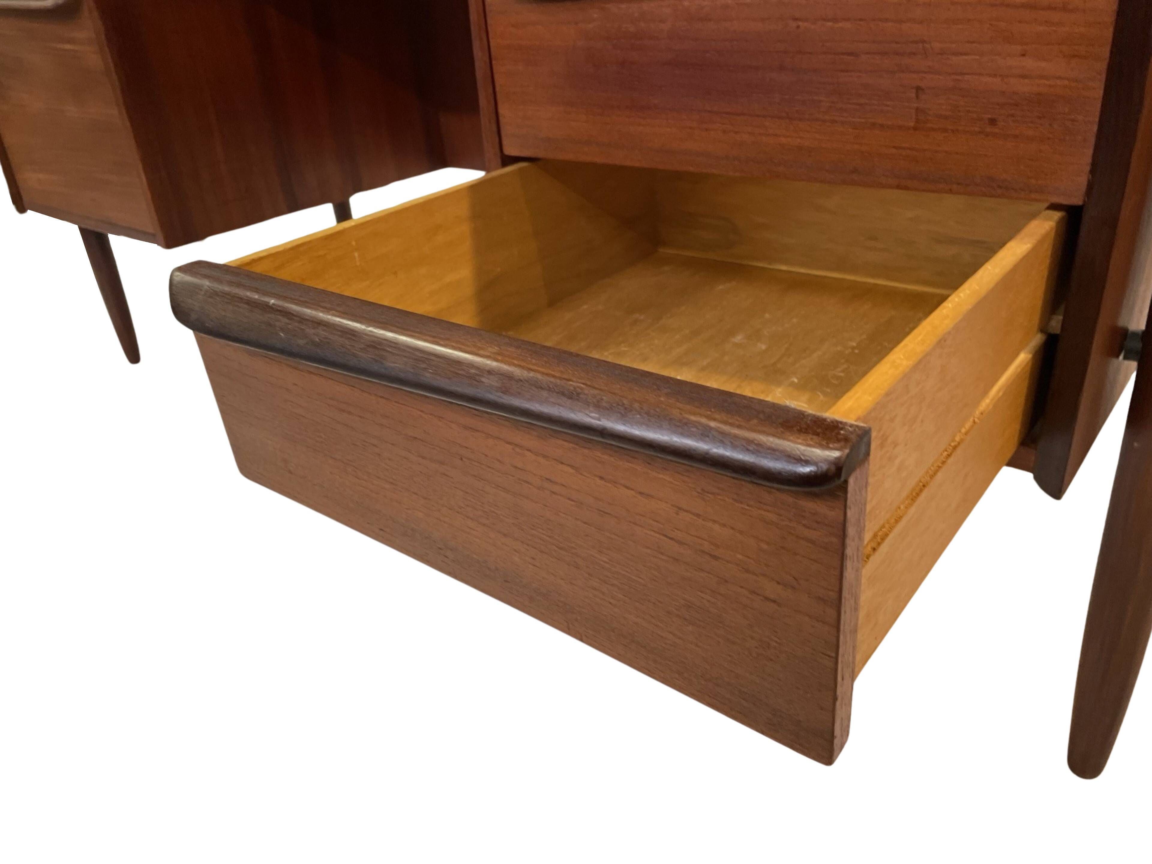 Bureau vintage en teck de Tijsseling pour Propos Hulmefa 1960