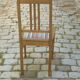 Chaise en bois et toile rayée