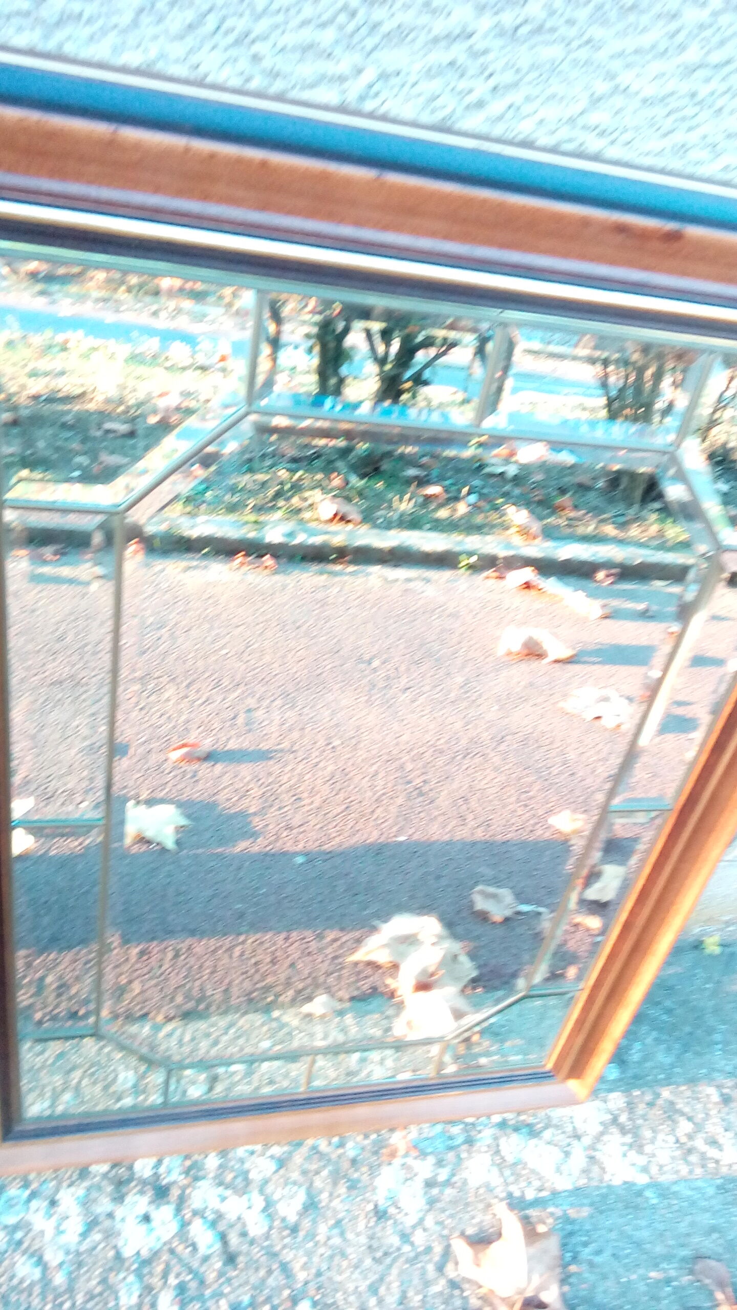 Beveled mirror 64x82cm