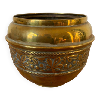 Brass pot cover