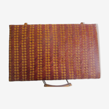 Suitcase in woven bamboo bark