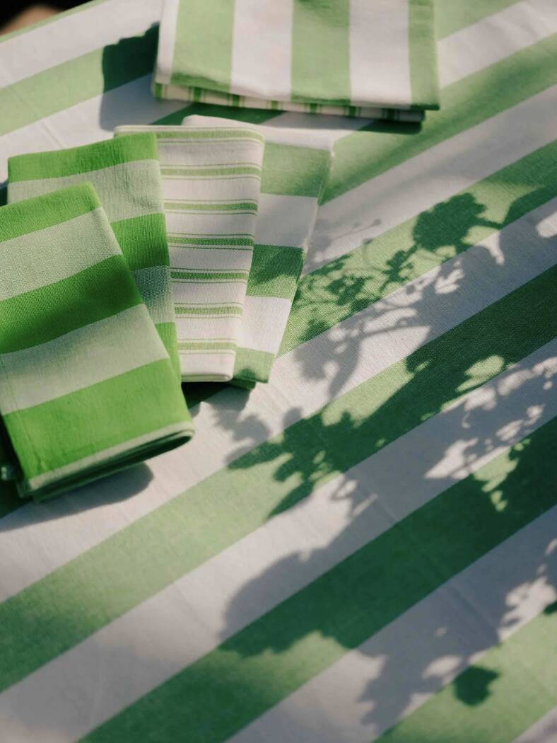 Set of 6 green striped napkins