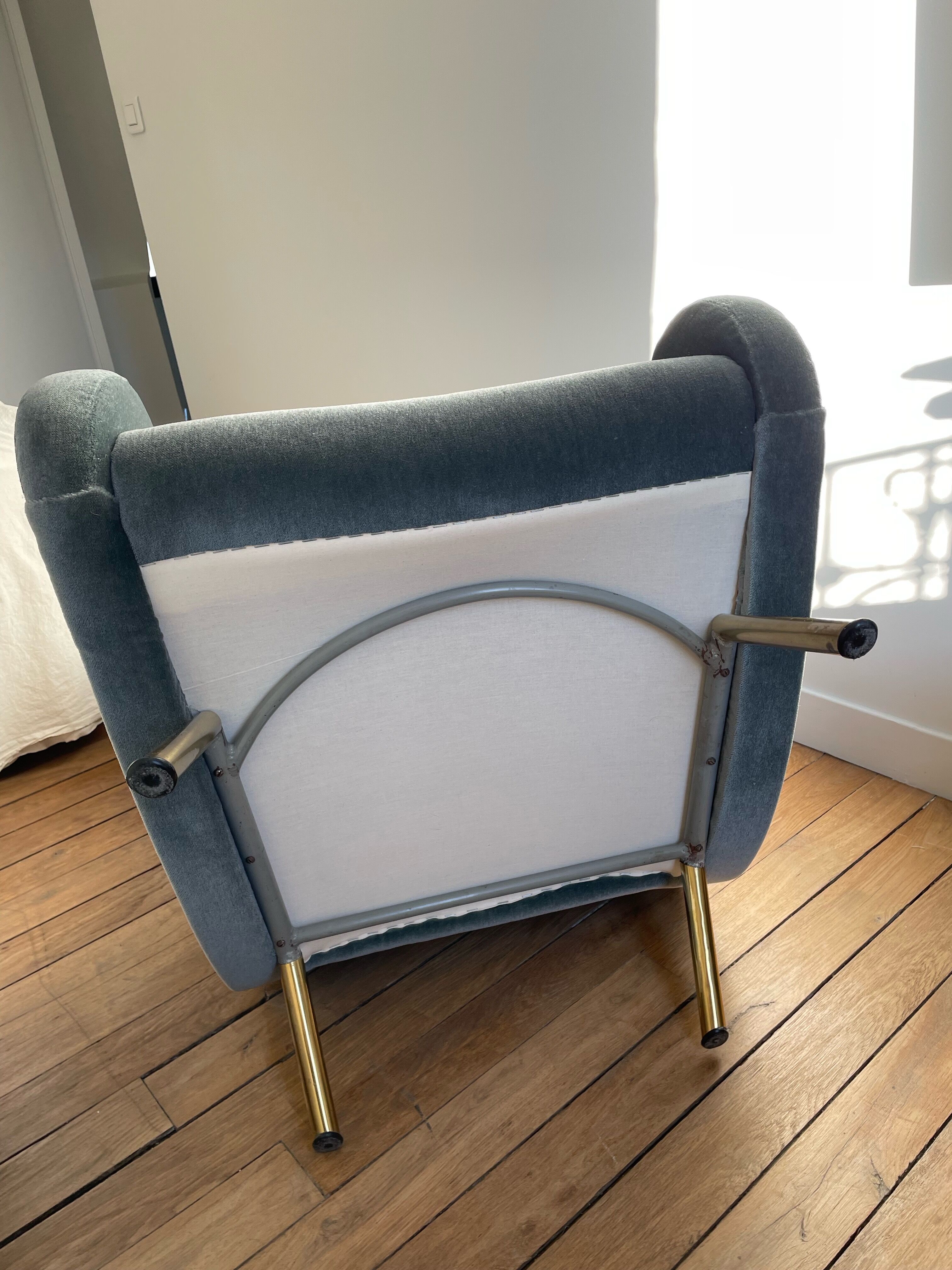 Model armchair "Senior" by Marco Zanuzo