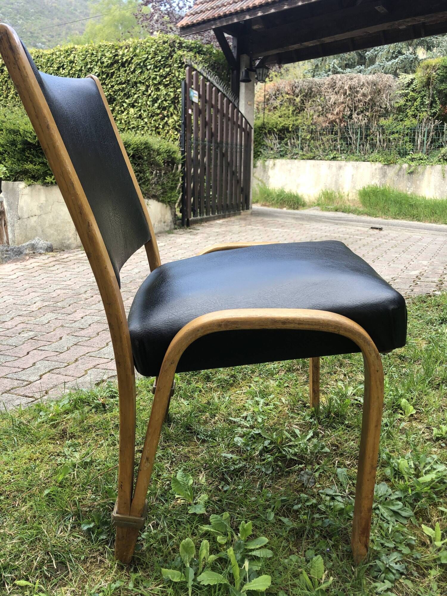 Suite of 8 bow wood chairs by William Von Bode publisher Steiner 1950
