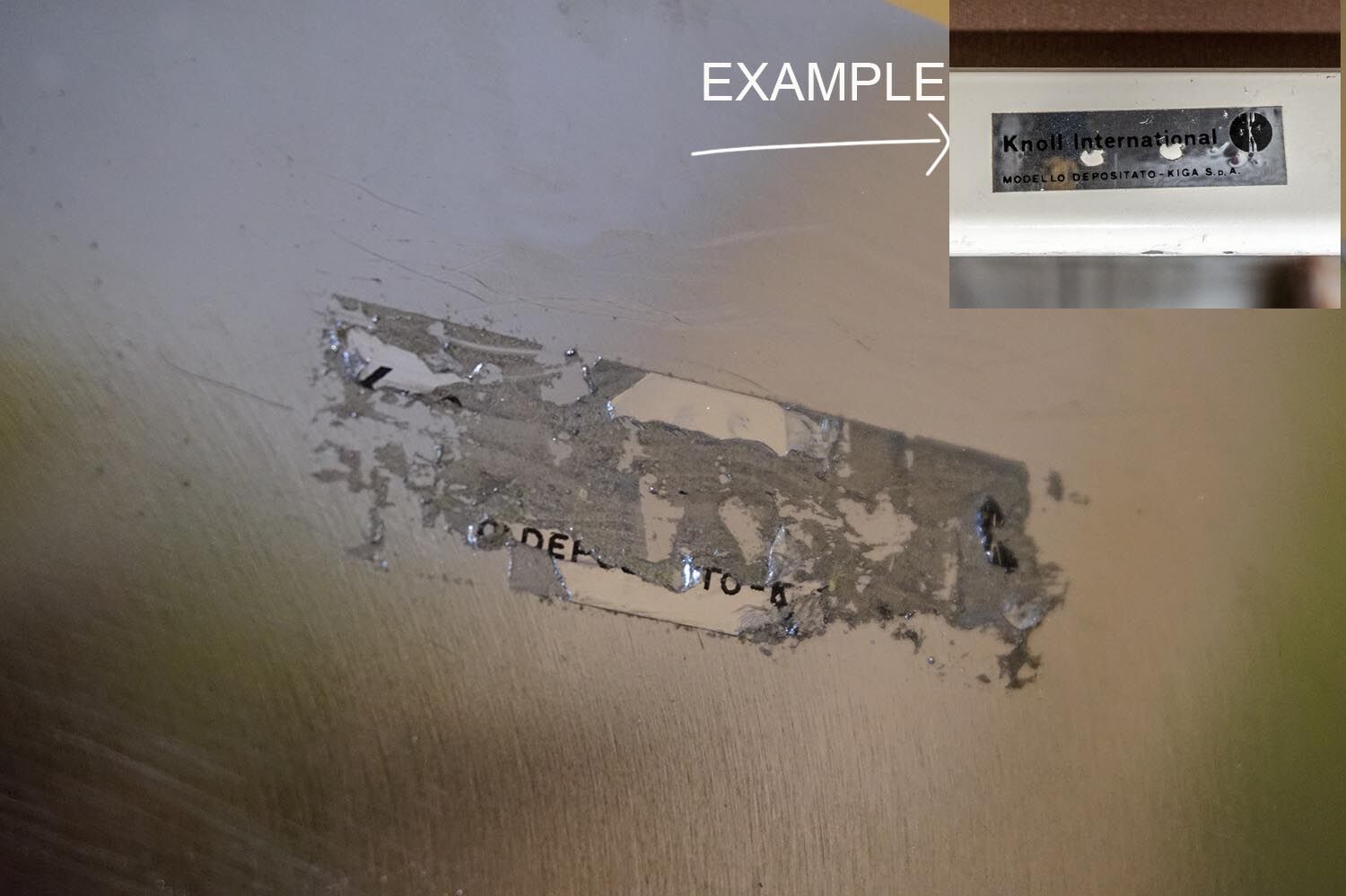 Mid-century modern round table by  Knoll International Kiga S.p.A, 1960s