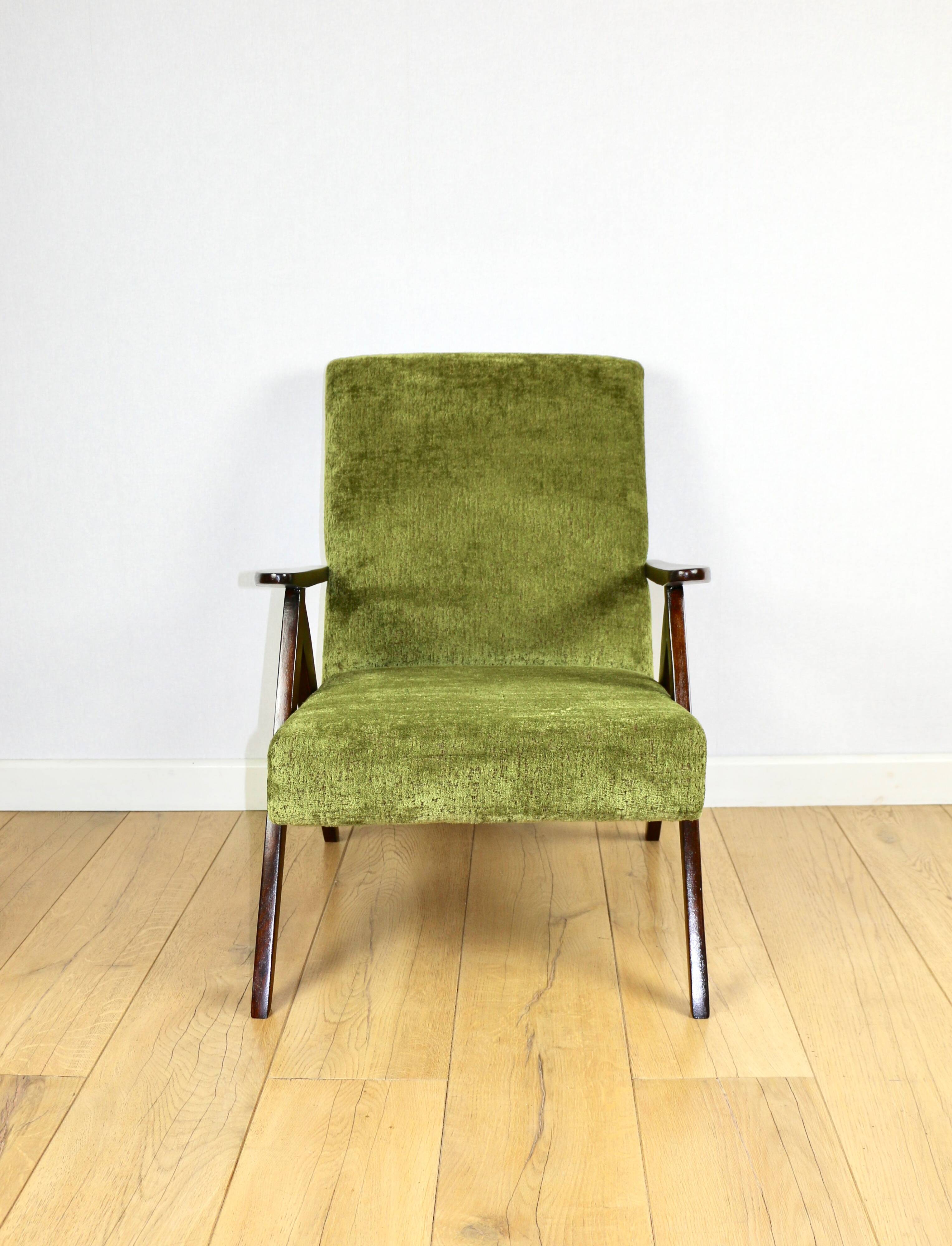 Classic armchair Var B-310 1960s vintage olive structural velvet - dark wood